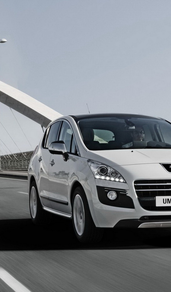 Пежо 3008 Гибрид 2012