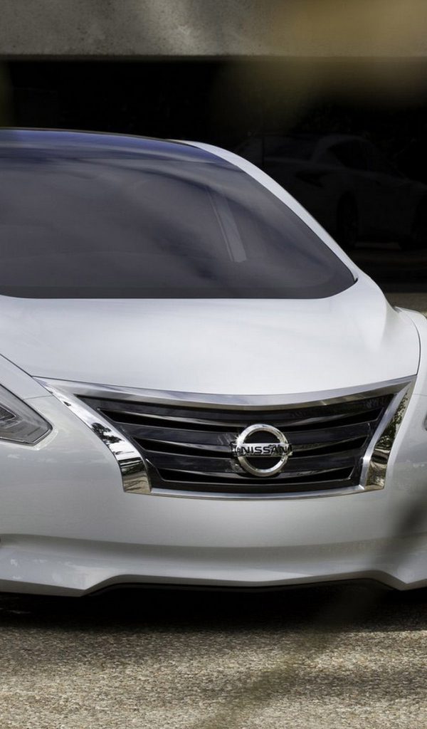 New Nissan-Ellure Concept