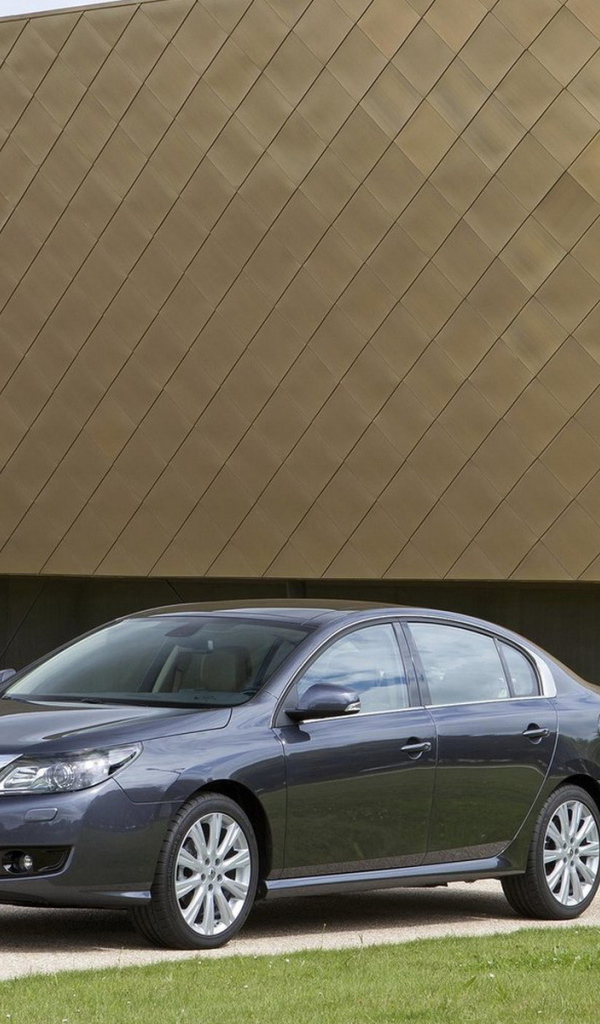 New Renault-Latitude