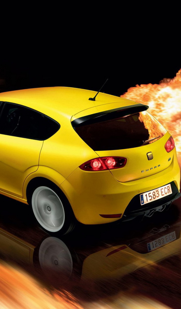 Сиат Леон Купра в желтом кузове