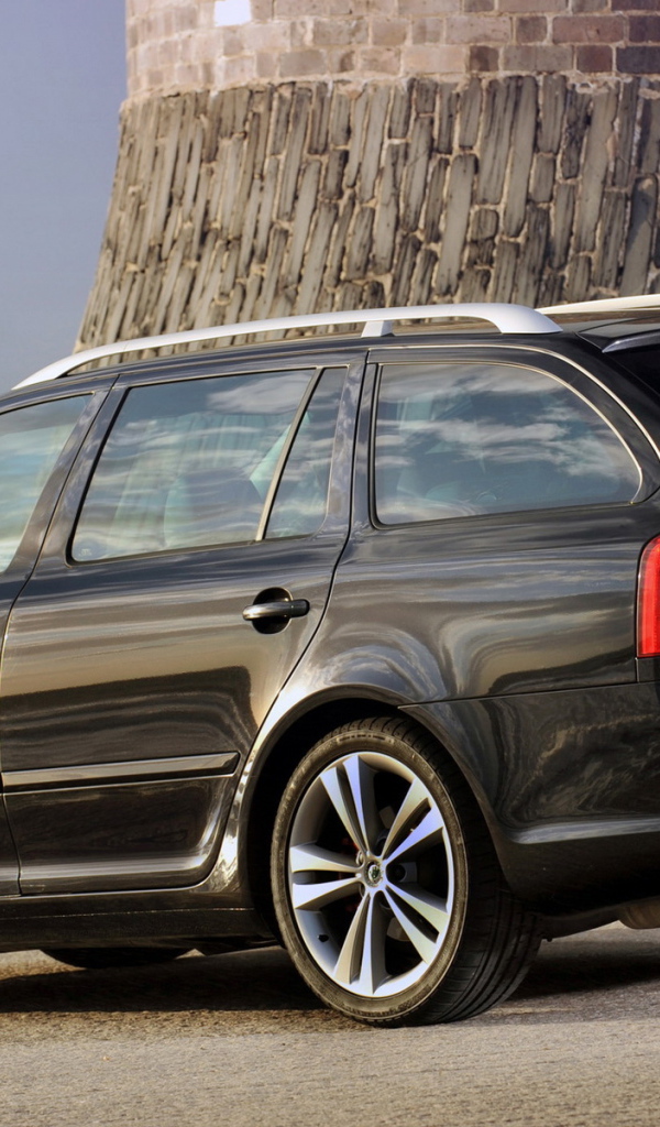 Шкода Октавия