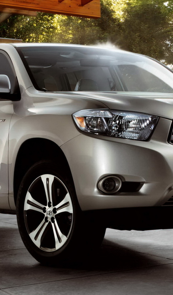 Кроссовер Тойота Хайлендер