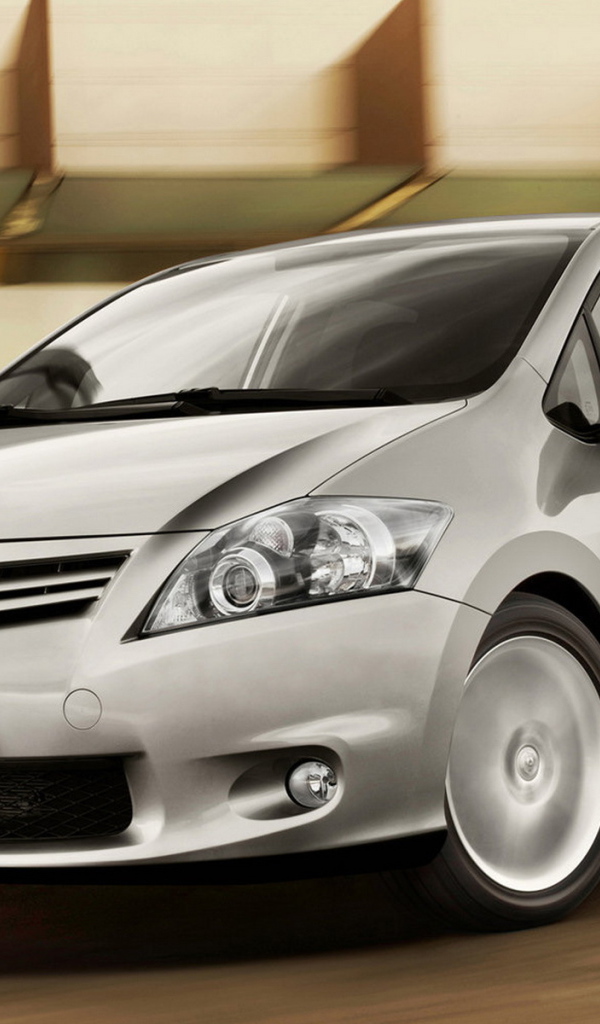 Обновленный Тойота Аурис