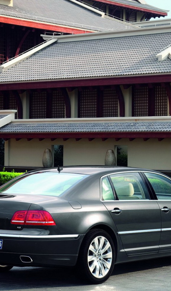 Волксваген Фаетон 2011