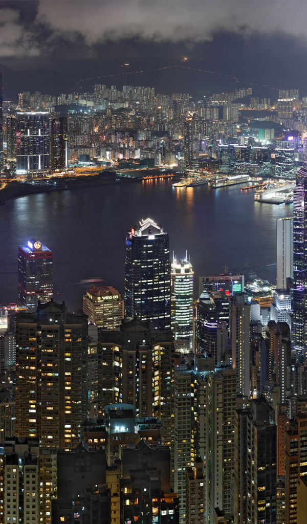 Высотки в центре города