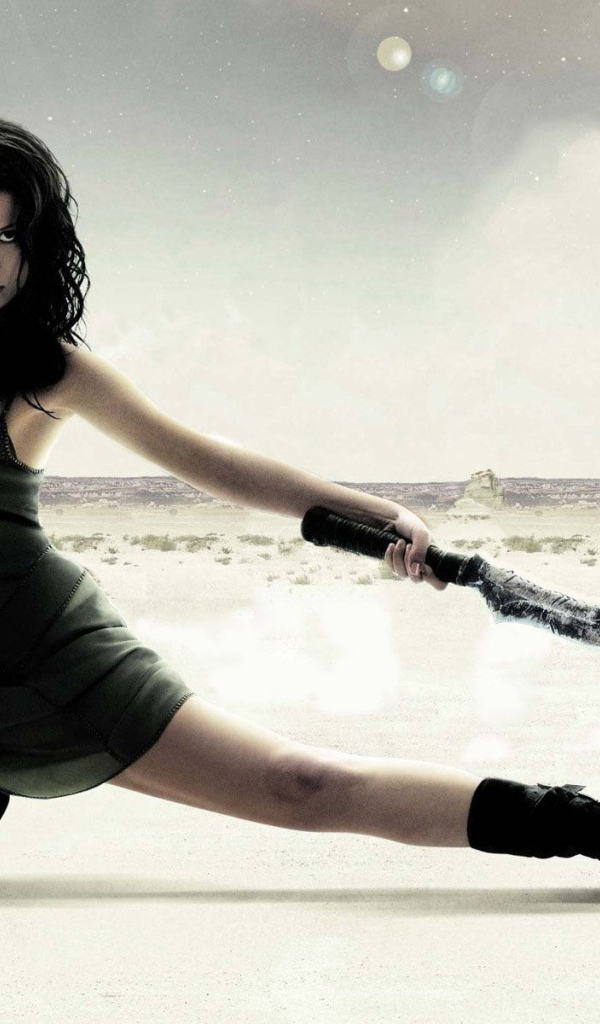 Девушка с мечом