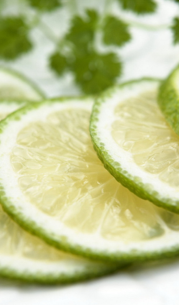 Нарезанный лайм