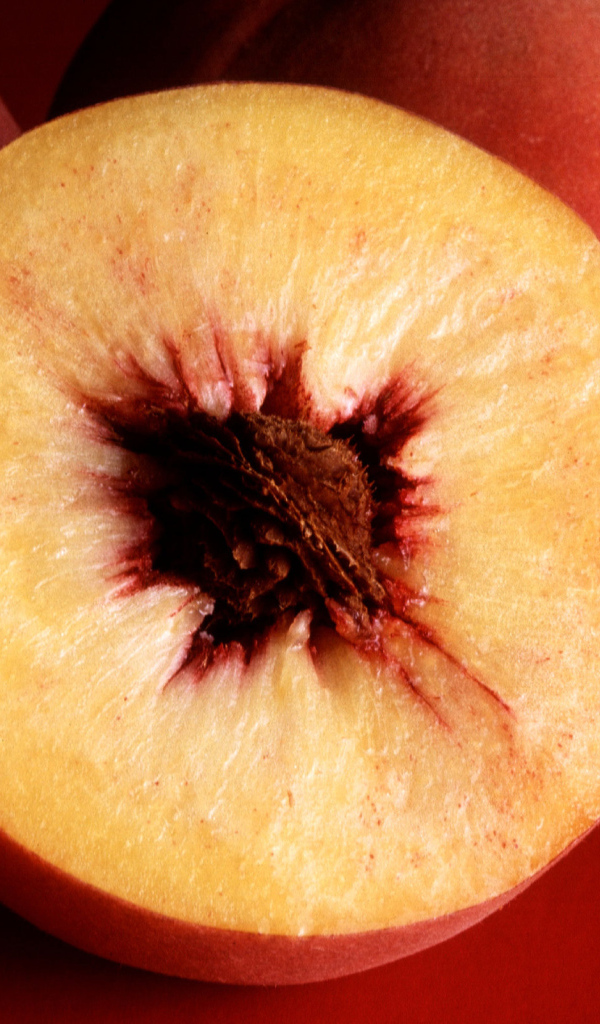 Сладкие персики