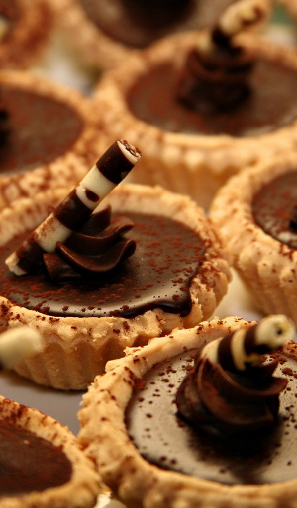 Пирожные с шоколадом