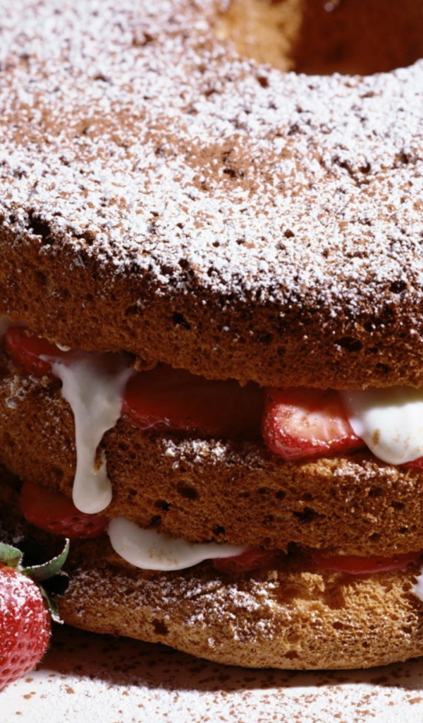 Фруктовое пирожное