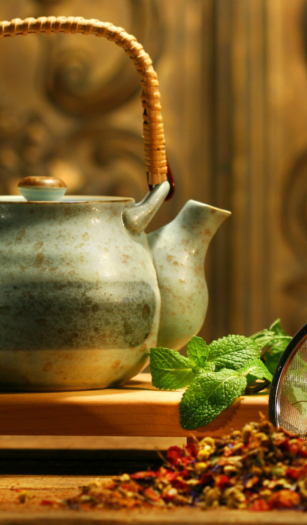 Фруктовый чай с мятой