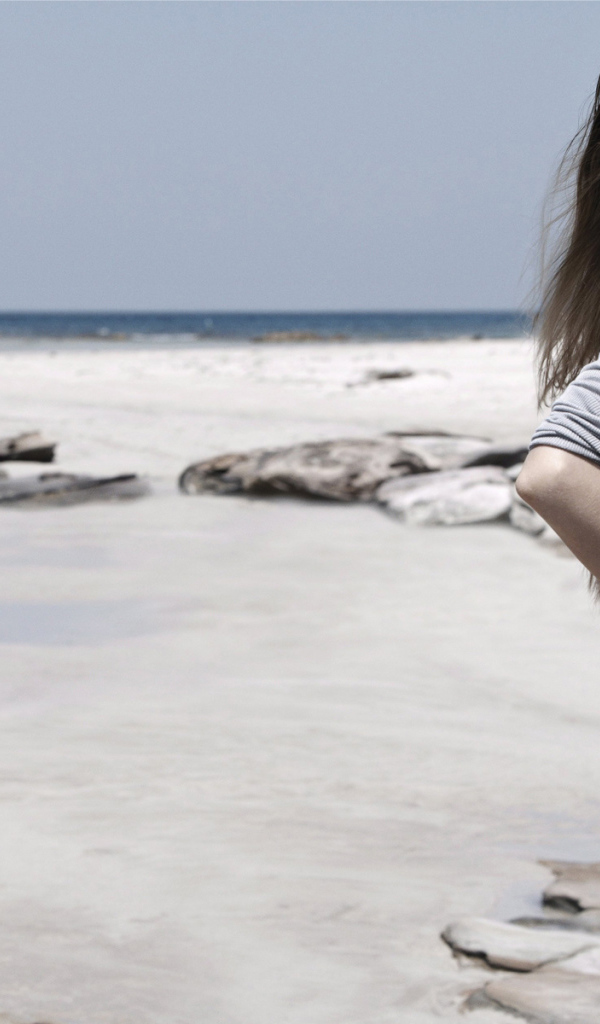 Изабель Лукас