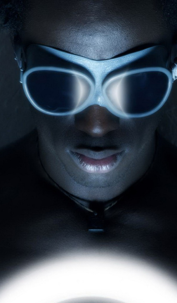 Мужчина в очках