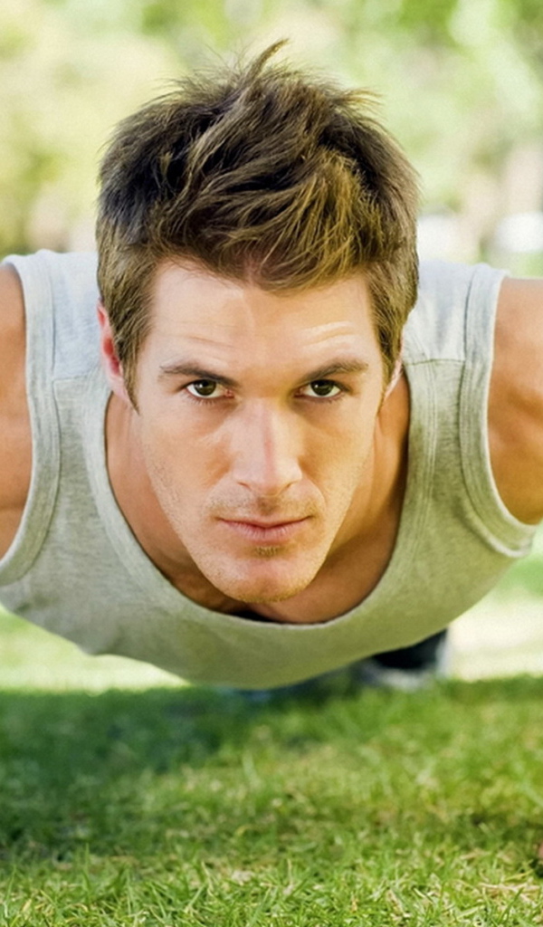 В процессе отжимания