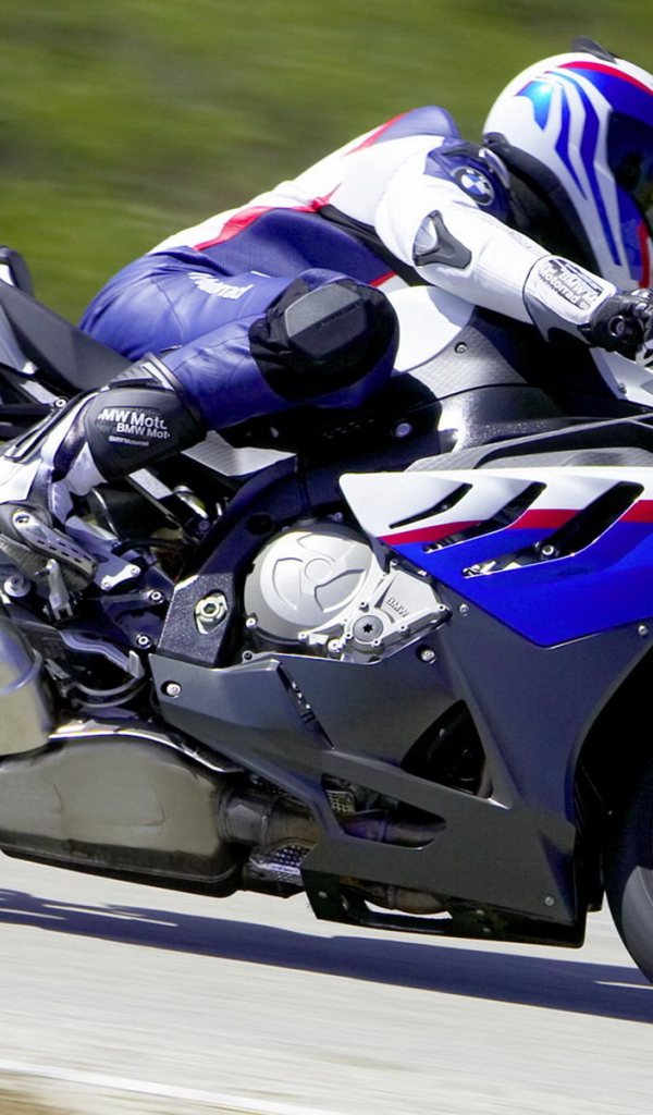 мотоцикл БМВ S 1000