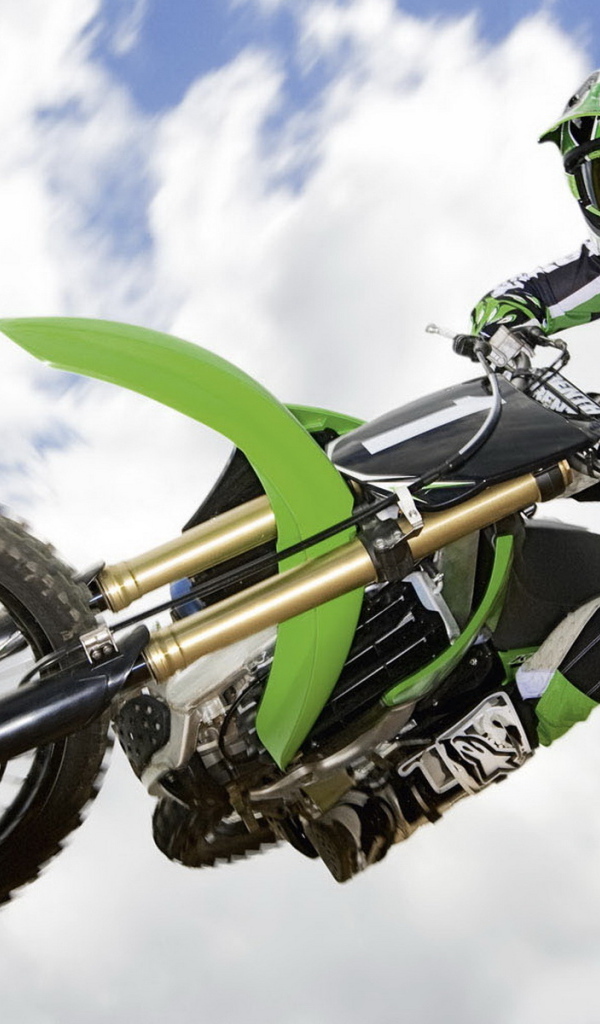 Kawasaki KX250F в прыжке