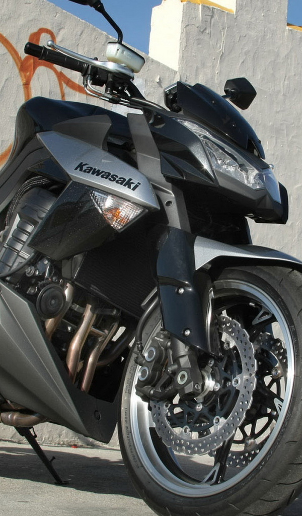 Кавасаки Z 1000. Совершенство среди развалин