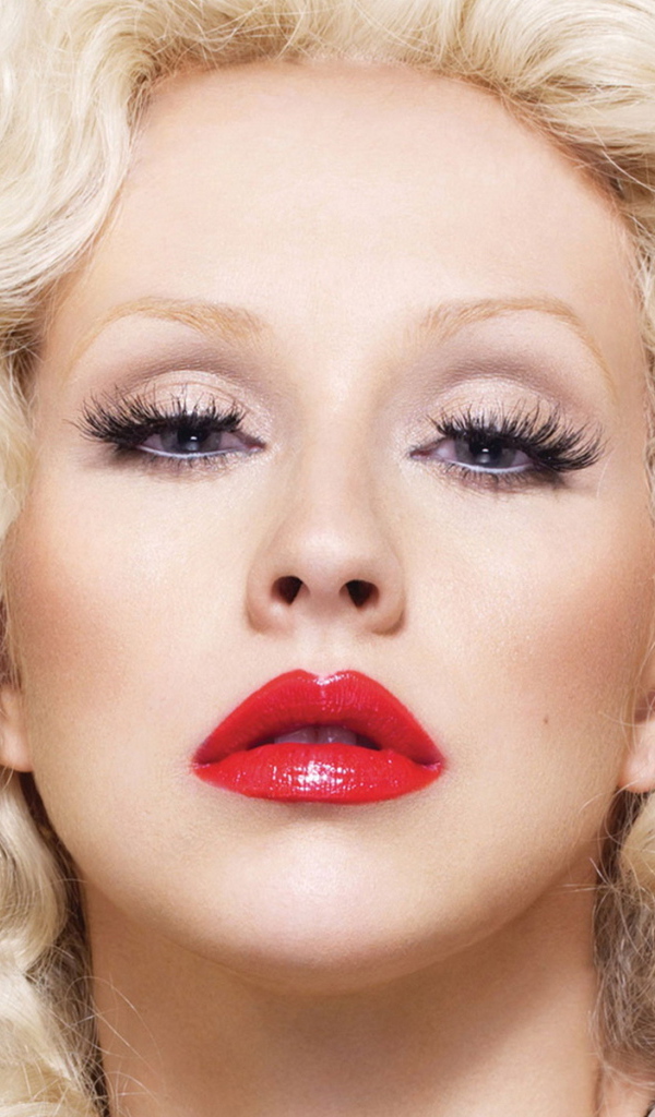 Шикарная блондинка Кристина Агилера