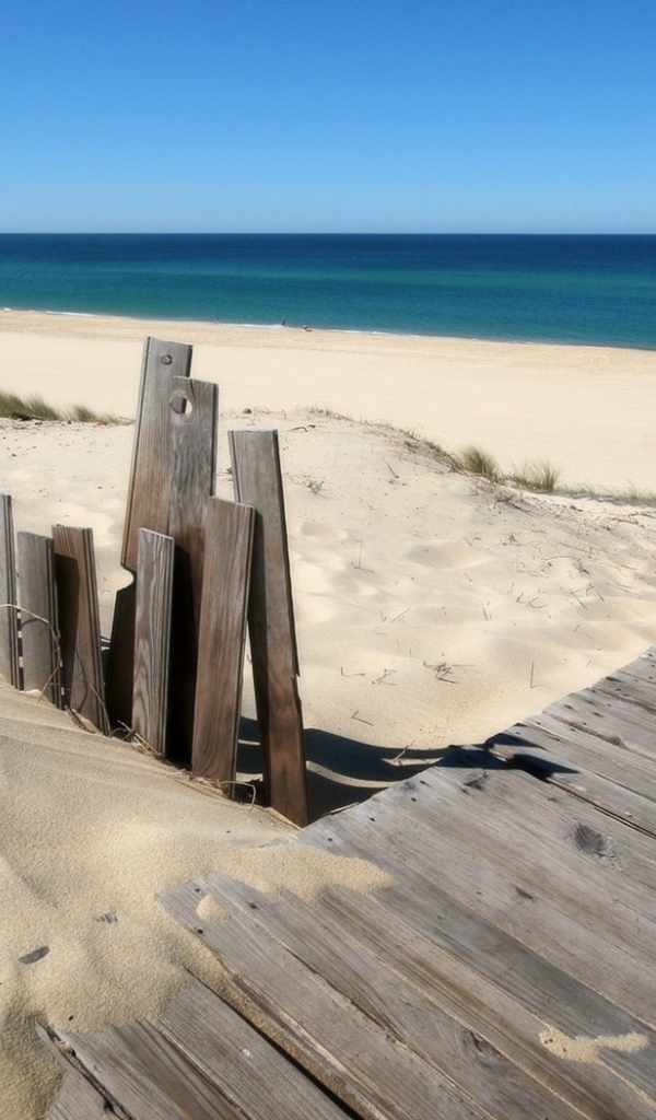 Песчаный берег