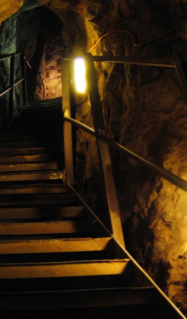 Выход из пещеры