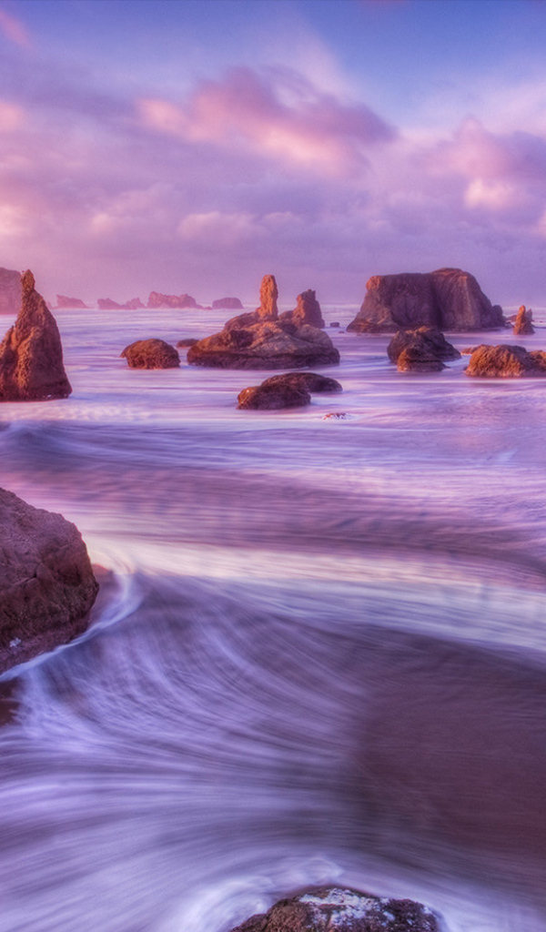 Прибрежные камни