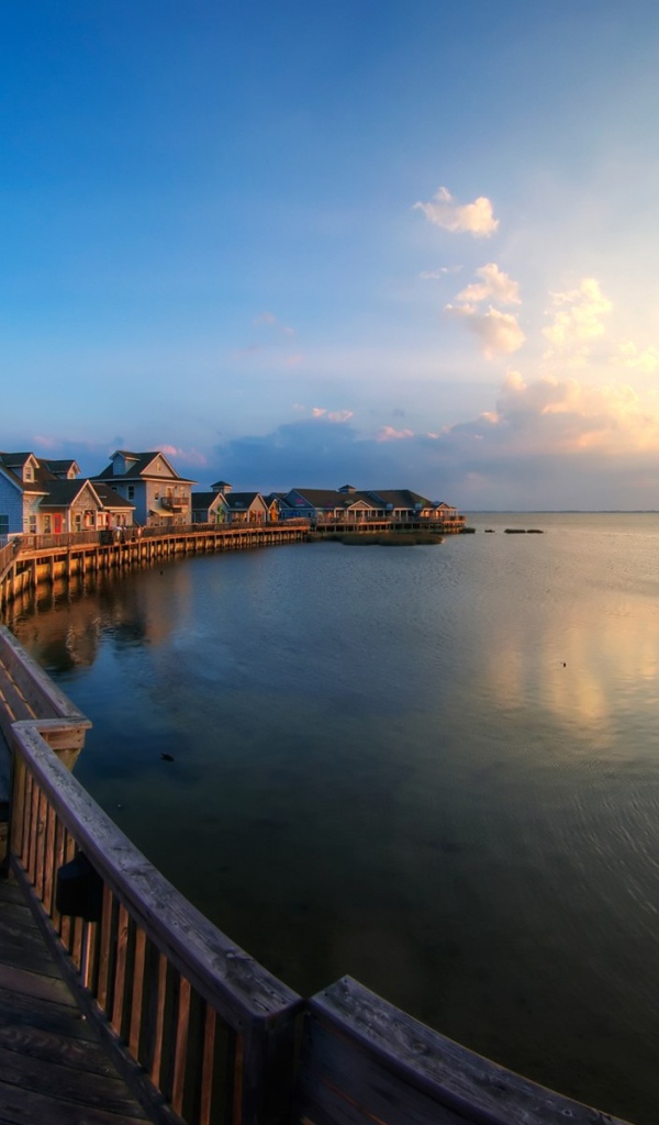 Магазинчики на берегу