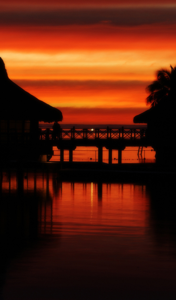 Закат на Таити