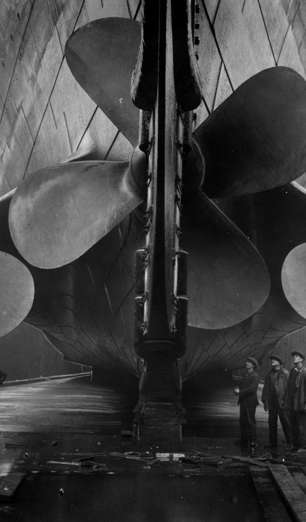 Huge bolts of Titanic