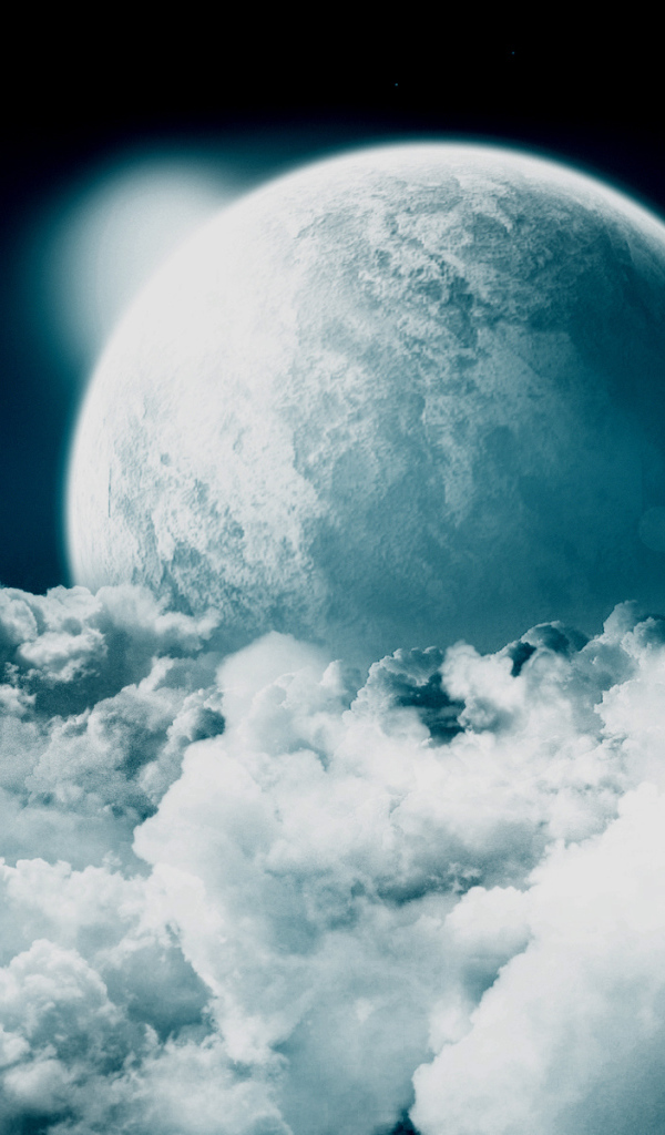 Планета среди облачности