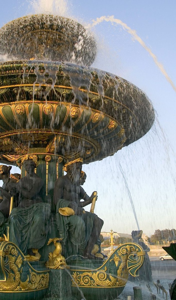 Красивый фонтан