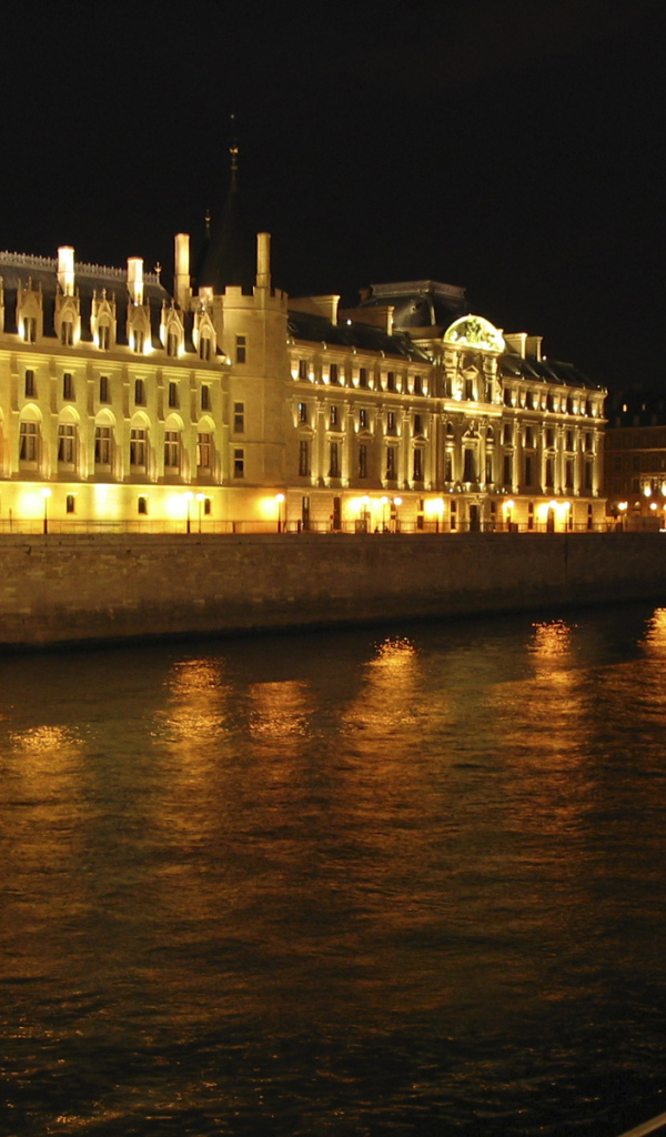 Ночь на реке Сена