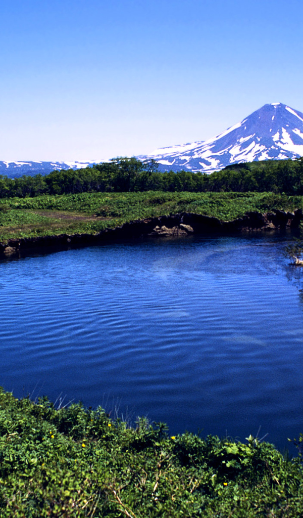 Река и горы