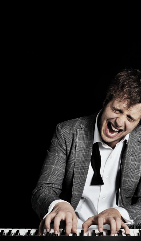 Raphael Gualazzi, Италия