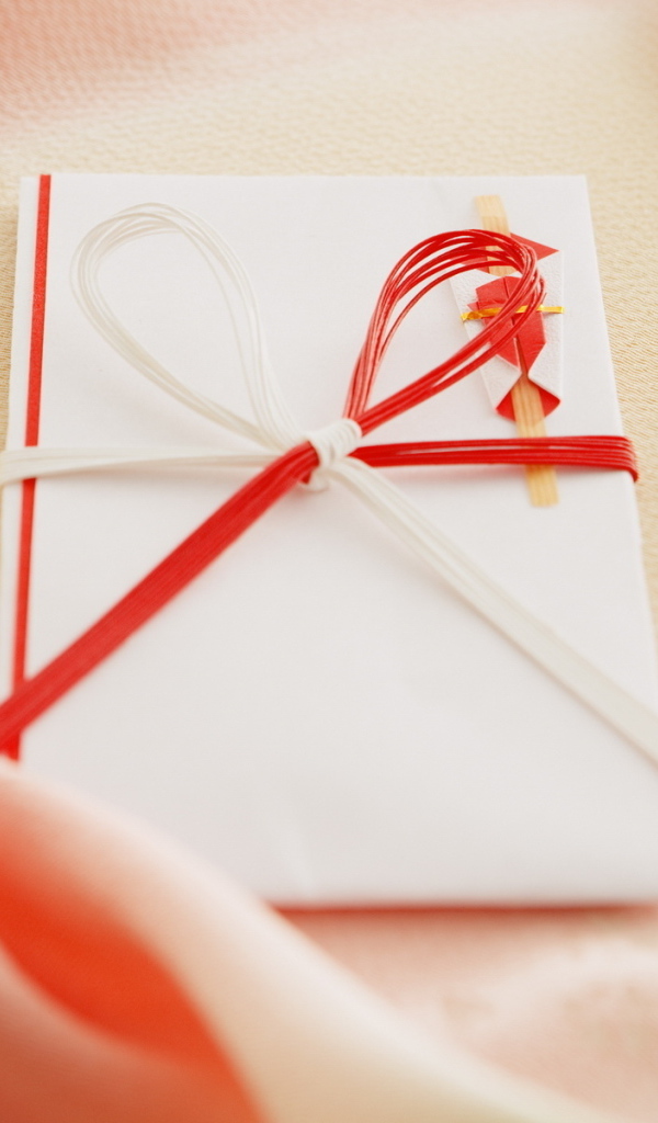 Скромная открытка