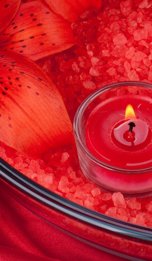 Ароматическая свеча и соль