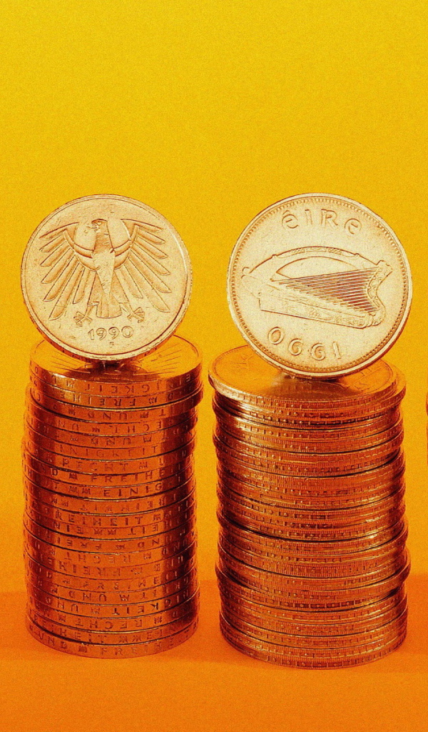 Стопки монет