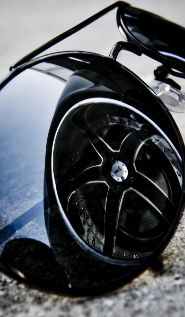 Солнцезащитные очки