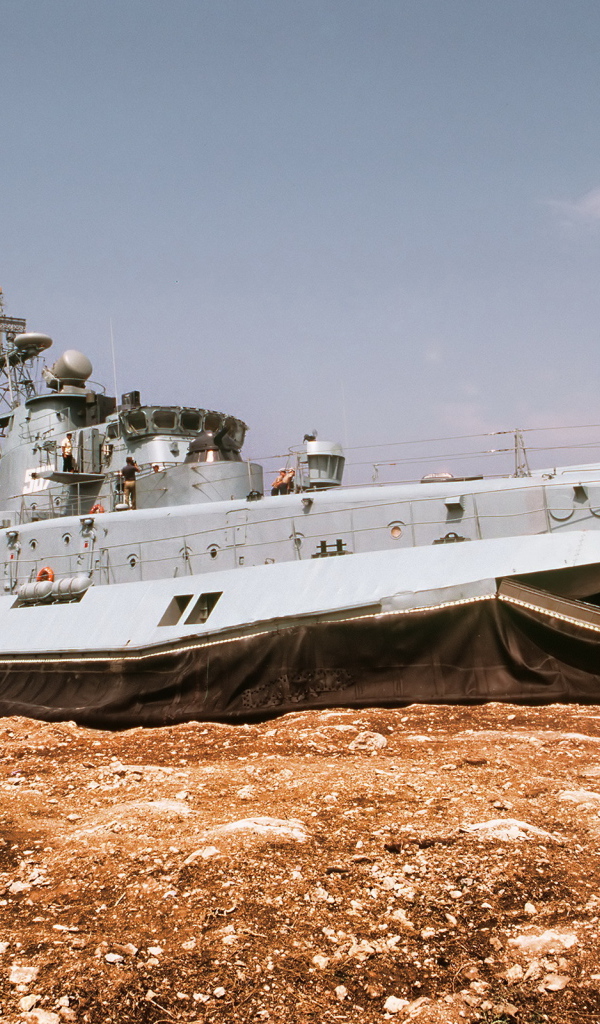 Корабль на воздушной подушке