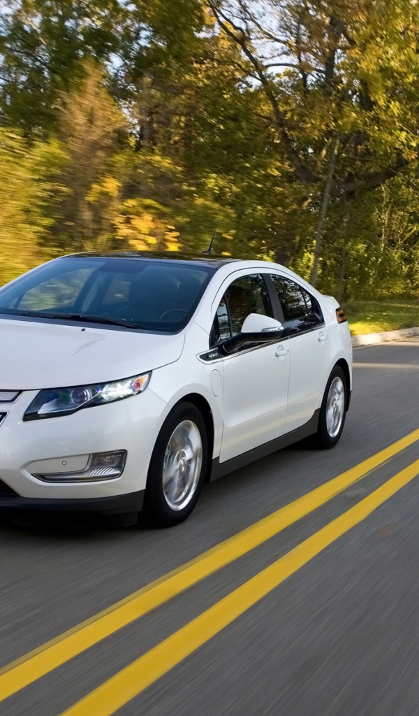 Chevrolet-Volt-White