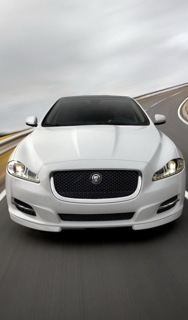 Jaguar-XJ Sport