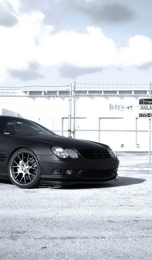 Черный Mercedes Benz SL