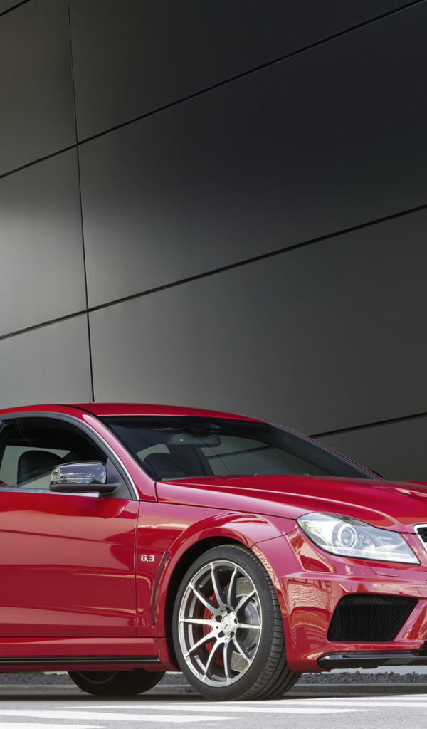 Mercedes-Benz-C-63-AMG-Coupe