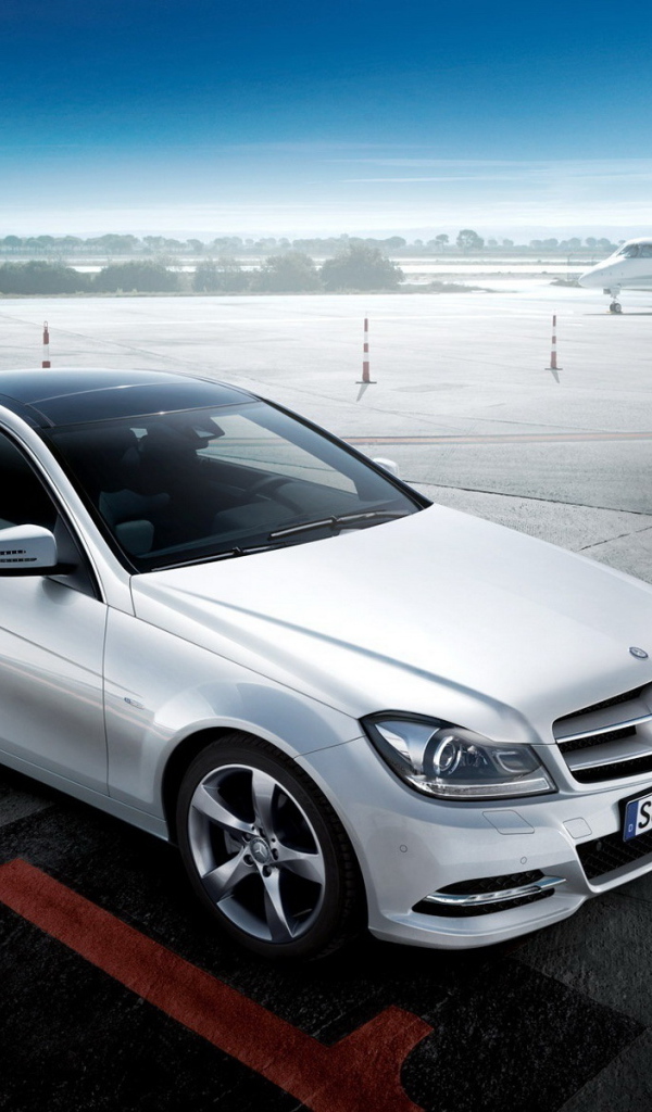 Mercedes-Benz-C63 AMG