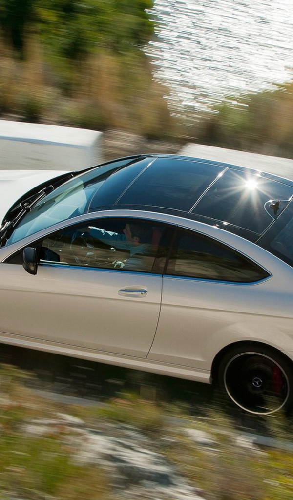 Mercedes-Benz-C63 AMG Coupe