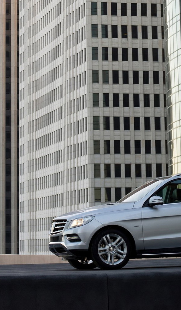 Mercedes-Benz-M-Class 2012