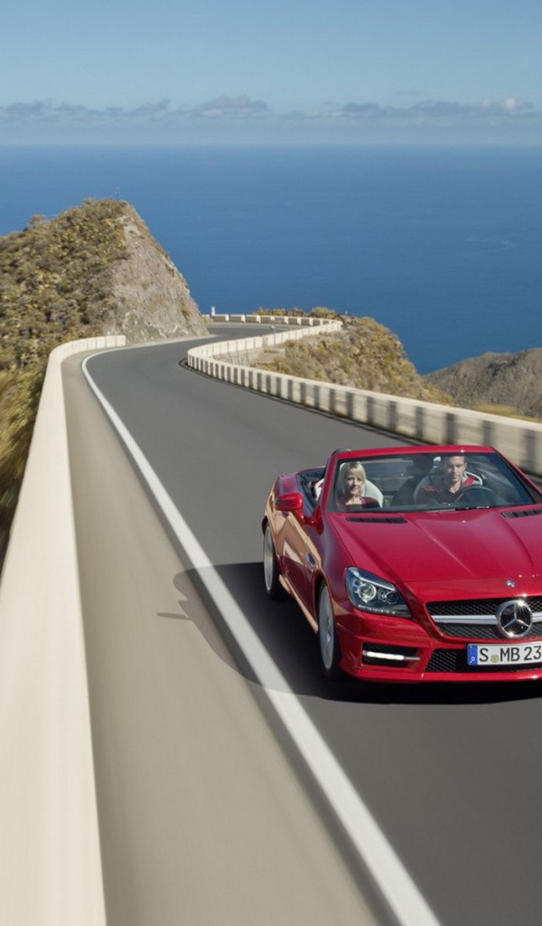 red Mercedes-Benz-SLK