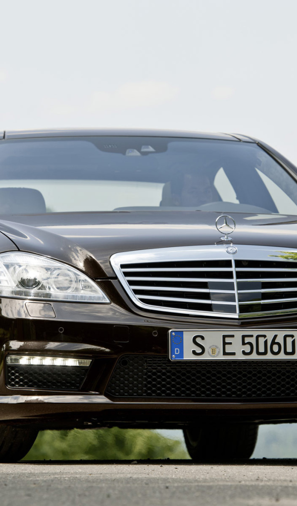 Mercedes Benz s63 amg