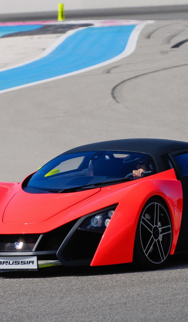 суперкар Marussia