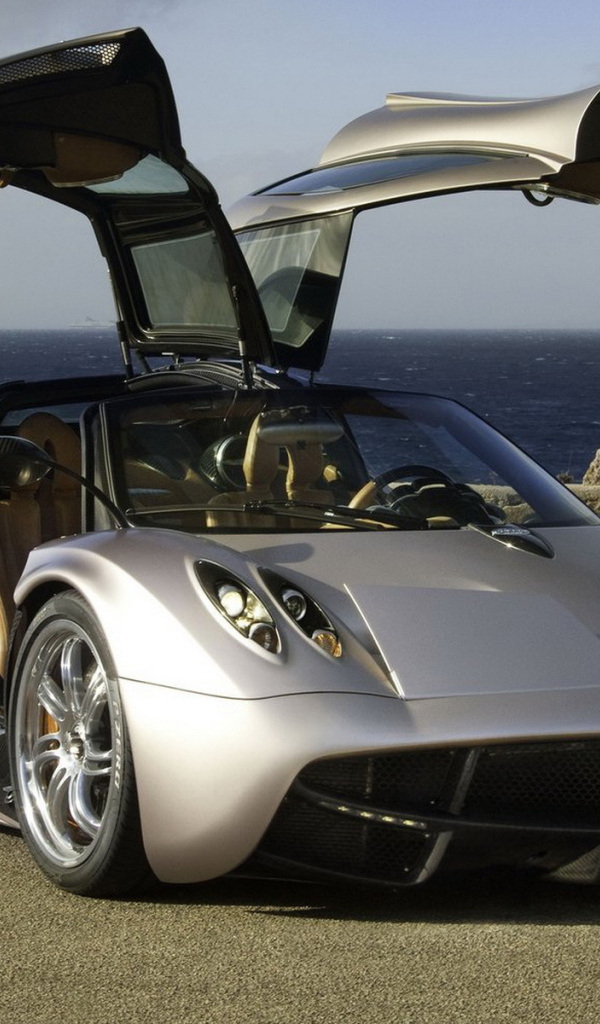 Pagani-Huayra 2012