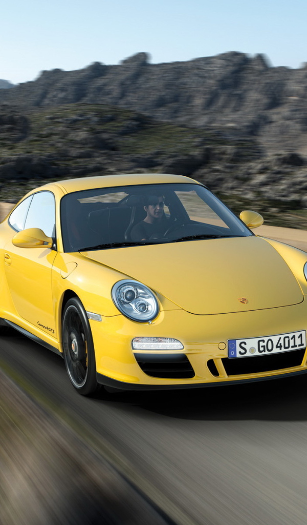 Porsche-Carrera-4-GTS-Coupe